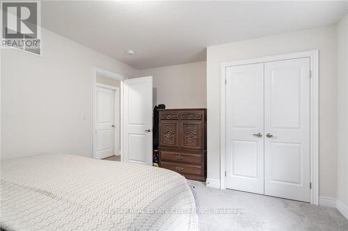 123 Dulgaren Street, Hamilton, ON - Indoor Photo Showing Bedroom