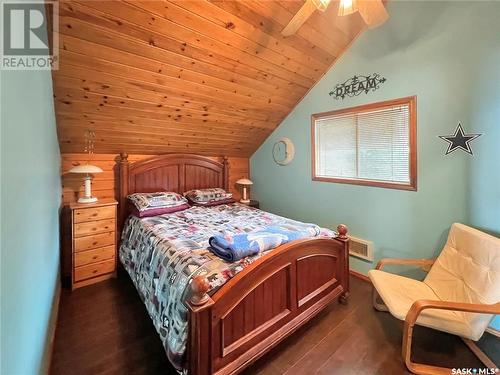 18 Candle Lake Drive, Candle Lake, SK - Indoor Photo Showing Bedroom