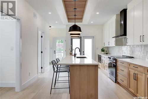 1511 Spadina Crescent E, Saskatoon, SK - Indoor Photo Showing Kitchen With Upgraded Kitchen