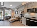 685 Boynton Place Unit# 43, Kelowna, BC  - Indoor Photo Showing Kitchen 