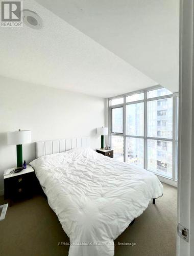 2211 - 15 Iceboat Terrace, Toronto, ON - Indoor Photo Showing Bedroom