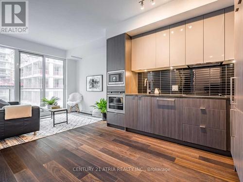 1207 - 115 Blue Jays Way, Toronto, ON - Indoor Photo Showing Kitchen