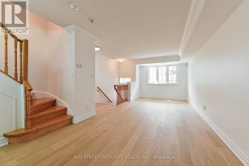 506 Grandview Way, Toronto, ON - Indoor Photo Showing Other Room