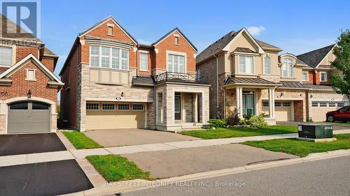 170 Baber Crescent, Aurora, ON - Outdoor With Facade