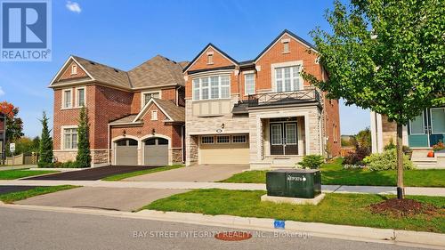 170 Baber Crescent, Aurora, ON - Outdoor With Facade