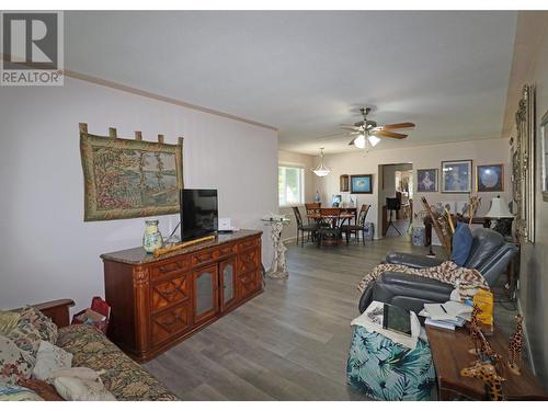 1726 72Nd Avenue, Grand Forks, BC - Indoor Photo Showing Living Room