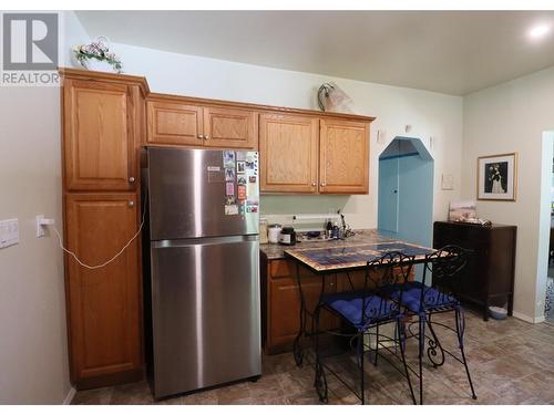 1726 72Nd Avenue, Grand Forks, BC - Indoor Photo Showing Kitchen