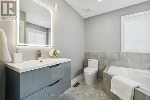 49 Catherine Drive, Barrie, ON - Indoor Photo Showing Bathroom