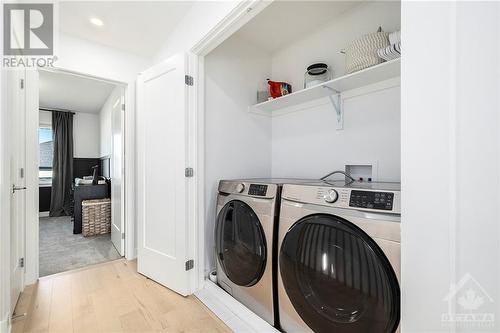 860 Solarium Avenue, Ottawa, ON - Indoor Photo Showing Laundry Room