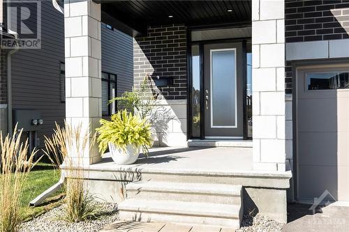 860 Solarium Avenue, Ottawa, ON - Outdoor