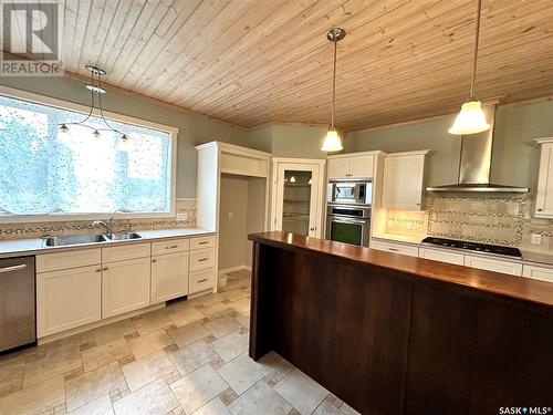 6 Emerald Place, Spiritwood Rm No. 496, SK - Indoor Photo Showing Kitchen With Double Sink