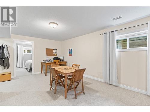 801 20 Street Ne Unit# 36, Salmon Arm, BC - Indoor Photo Showing Dining Room