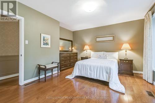 1520 Camelford Road, Mississauga, ON - Indoor Photo Showing Bedroom