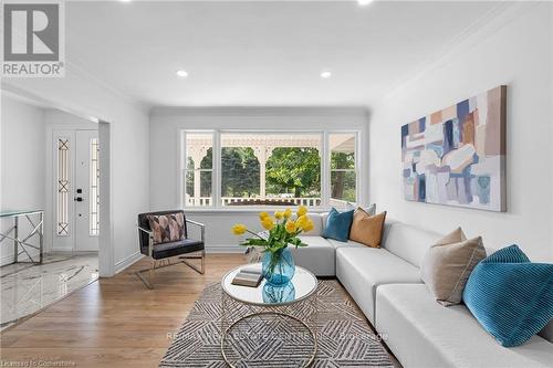 5449 Wellington Rd39 Road, Guelph/Eramosa, ON - Indoor Photo Showing Living Room