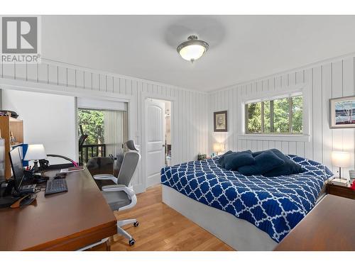 10596 Columbia Way, Vernon, BC - Indoor Photo Showing Bedroom