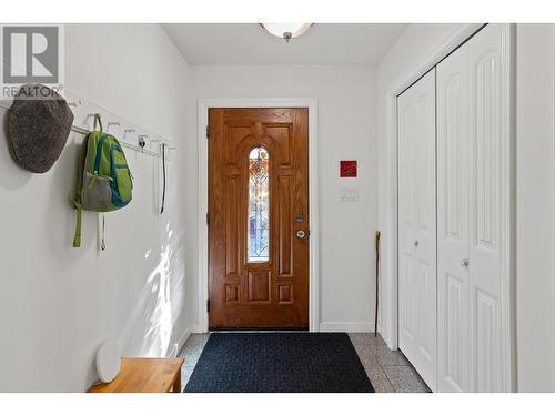 10596 Columbia Way, Vernon, BC - Indoor Photo Showing Other Room