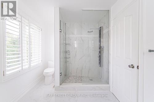 39 Alexandra Wood, Richmond Hill, ON - Indoor Photo Showing Bathroom