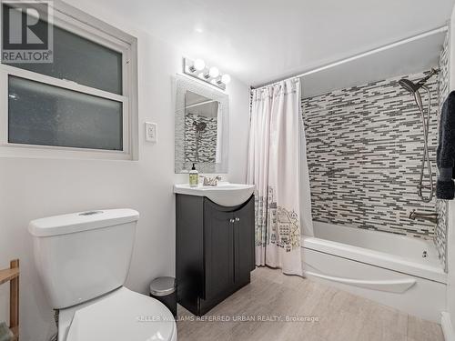 49 Eastbourne Crescent, Toronto, ON - Indoor Photo Showing Bathroom