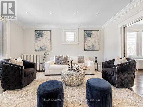 49 Eastbourne Crescent, Toronto, ON - Indoor Photo Showing Living Room