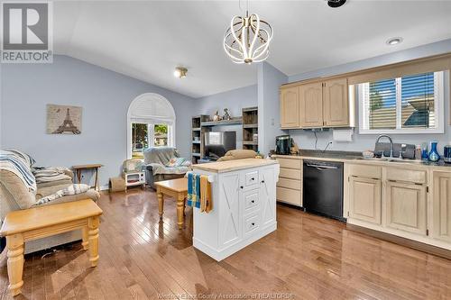 3100 Loebach, Windsor, ON - Indoor Photo Showing Kitchen