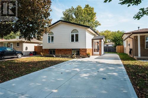 3100 Loebach, Windsor, ON - Outdoor