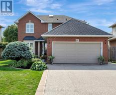 19 FALCONRIDGE DRIVE  Hamilton, ON L9B 2P2