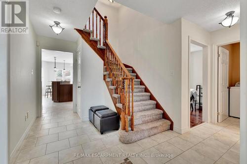 19 Falconridge Drive, Hamilton, ON - Indoor Photo Showing Other Room