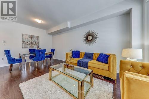 11 Waterleaf Road, Markham, ON - Indoor Photo Showing Living Room