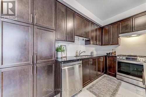 11 Waterleaf Road, Markham, ON - Indoor Photo Showing Kitchen With Stainless Steel Kitchen