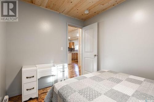 509 Poplar Crescent, Iroquois Lake, SK - Indoor Photo Showing Bedroom