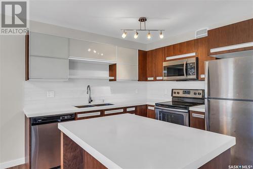 317 1303 Paton Crescent, Saskatoon, SK - Indoor Photo Showing Kitchen With Stainless Steel Kitchen With Double Sink With Upgraded Kitchen