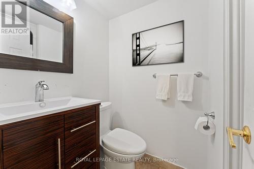 44 Ashmount Crescent, Toronto, ON - Indoor Photo Showing Bathroom