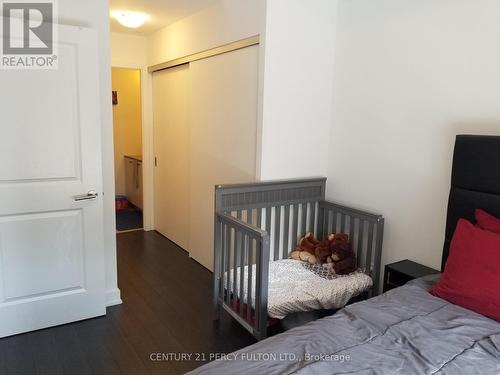 326 - 2799 Kingston Road, Toronto, ON - Indoor Photo Showing Bedroom