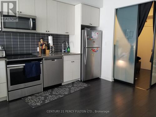 326 - 2799 Kingston Road, Toronto, ON - Indoor Photo Showing Kitchen