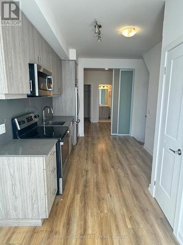 30 - 57 Finch Avenue, Toronto, ON - Indoor Photo Showing Kitchen