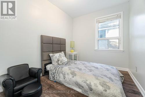 98 Nelson Street, Toronto, ON - Indoor Photo Showing Bedroom