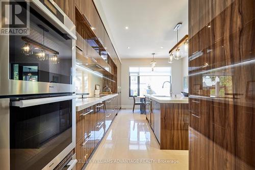 18 Coxwell Boulevard, Toronto, ON - Indoor Photo Showing Kitchen