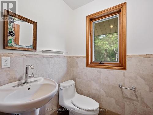 13397 Centreville Creek Road, Caledon, ON - Indoor Photo Showing Bathroom