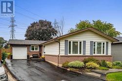 1523 RUSHOLME Crescent  Burlington, ON L7M 1M4