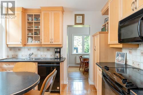 118 Pricefield Road, Toronto, ON - Indoor Photo Showing Kitchen