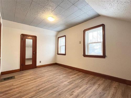 25 6Th Street Nw, Portage La Prairie, MB - Indoor Photo Showing Other Room