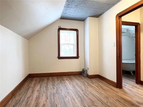 25 6Th Street Nw, Portage La Prairie, MB - Indoor Photo Showing Other Room