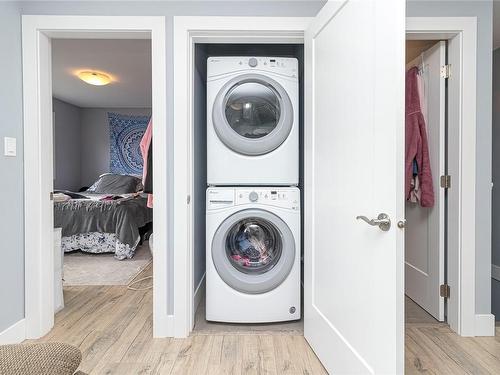 2178 Winfield Dr, Sooke, BC - Indoor Photo Showing Laundry Room