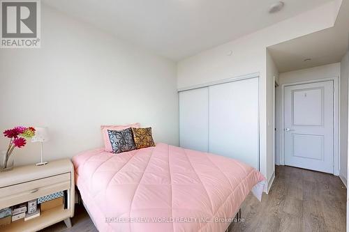 2002 - 88 Sheppard Avenue E, Toronto, ON - Indoor Photo Showing Bedroom