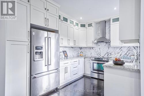 786 Hammersly Boulevard, Markham, ON - Indoor Photo Showing Kitchen With Upgraded Kitchen