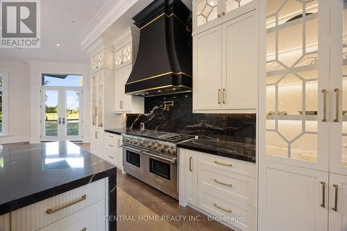 3310 18Th Side Road, King, ON - Indoor Photo Showing Kitchen