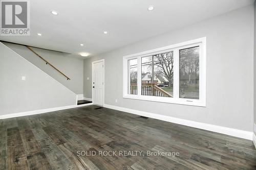 339 Melvin Avenue, Hamilton, ON - Indoor Photo Showing Other Room