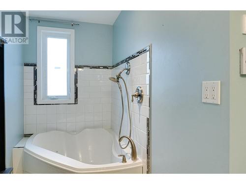 79 Starling Street, Kitimat, BC - Indoor Photo Showing Bathroom