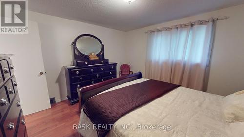 119 Hillbrook Crescent, Kitchener, ON - Indoor Photo Showing Bedroom