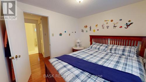 119 Hillbrook Crescent, Kitchener, ON - Indoor Photo Showing Bedroom